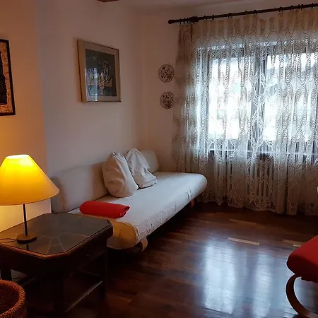 Adalpina Apartment *